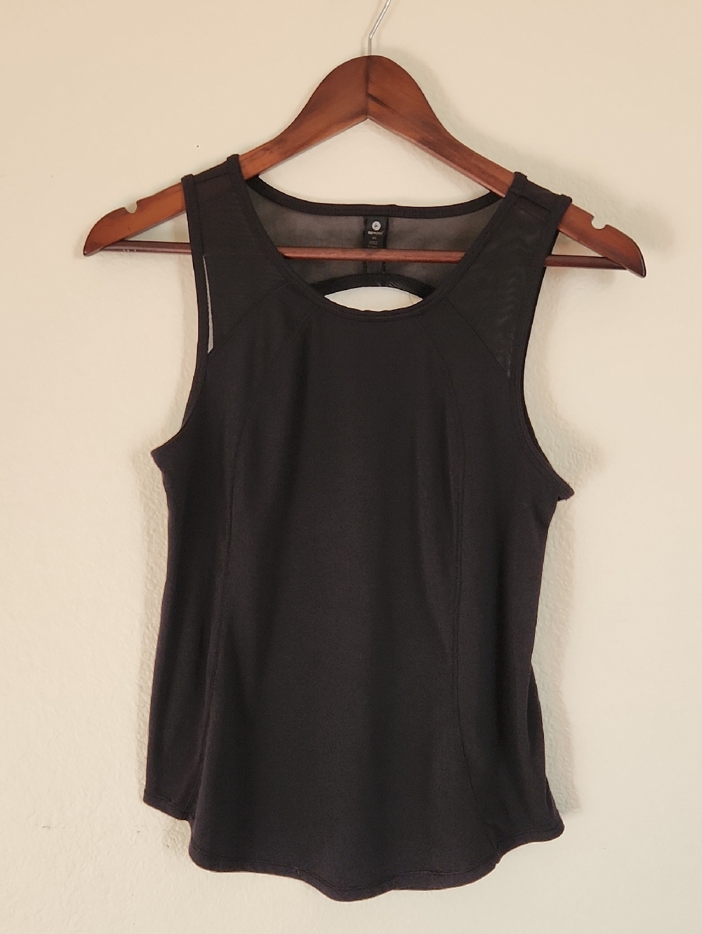 Black Mesh-Back Athletic Yoga Tank Top